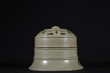 A Rare Yue Kiln Mise Celadon Censer