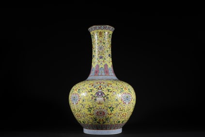 A Rare Famille-Rose Flower Pattern Vase