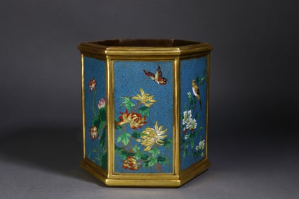 A Rare Cloisonne Enamel Flower and Bird Pattern Brush Pot