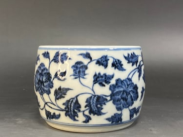 A Rare Blue and White Lotus Pattern Jar