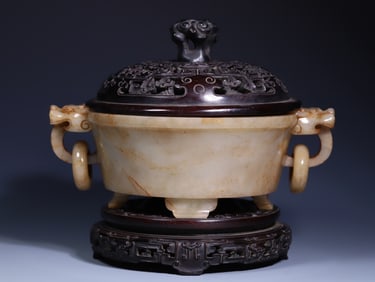 A Exquisite Hetian Jade Incense Burner Ornament