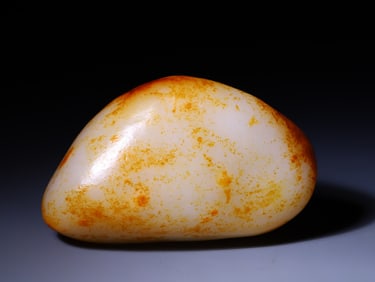 A Exquisite Hetian Jade Raw Stone Ornament