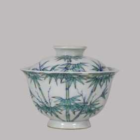Famille-Rose Bamboo Pattern Covered Bowl