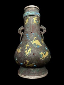 An Archaic Bronze Hu with Twin Handles, Inlaid Gold Silver Gemstones