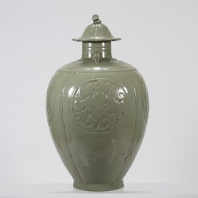 Song yao Flower Pattern Cover Jar