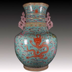 A Huge Green Ground Famille-Rose Dragon Pattern Double-Ears Vase