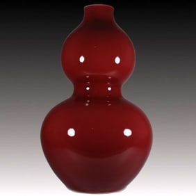 A Huge Ji Red Glazed Gourd-Shaped Vase