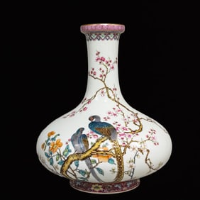 An Exquisite Famille-Rose Flower and Bird Pattern Vase,with poem