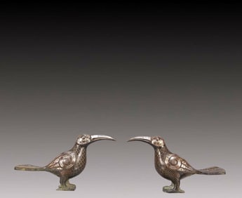 A Exquisite A pair of Gilt Bronze Silver-Inlaid Bronze Bird Ornament