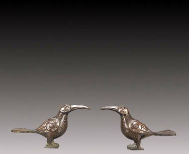 A Exquisite A pair of Gilt Bronze Silver-Inlaid Bronze Bird Ornament: A Exquisite A pair of Gilt Bronze Silver-Inlaid Bronze Bird Ornament Ancient Time, China ,Size:20cmx6cmx11cm Weight:1200g &#19968;&#23545;&#38108;&#37775;&#37329;&#38169;&#38134;&#40479; &#36828;&#214