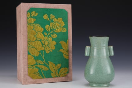 An Exquisite Ru yao Sky Blue Glazed Double-Ears Vase