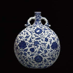 An Exquisite Blue and White Lotus Pattern Double-Ears Vase