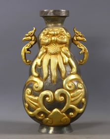 An Exquisite Gilt Bronze Dragon Pattern Double-Ears Vase