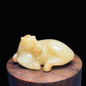 An Exquisite White Jade Horse Ornament