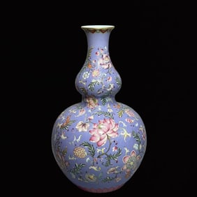 An Exquisite Enamel Blue Ground Flower Pattern Painted Gold Vase
