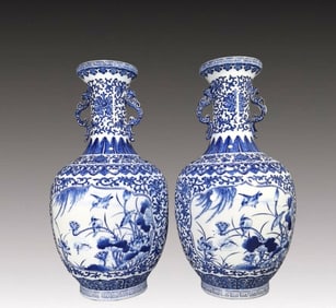 A Pair of Huge Blue and White Flower and Bird Pattern Double-Ears Vase