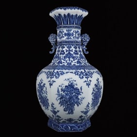 A Huge Blue and White Flower and Fruit Pattern Double-Ears Vase