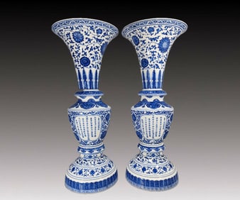 A Pair of Huge Blue and White Lotus Pattern Vase