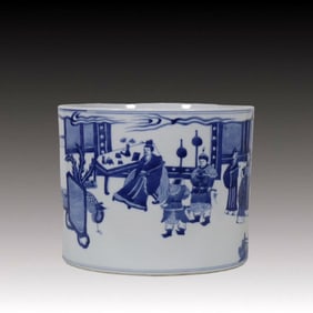 An Exquisite Blue and White Character and Story Pattern Brush Pot