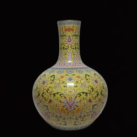 A Huge Famille-Rose Yellow Ground Lotus Pattern Vase