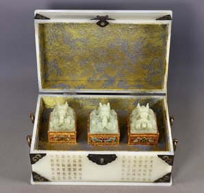 A Set of Fine White Jade Cover with Gold Dragon Pattern Seals,with White Jade Poem Box,with an