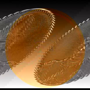 An Exquisite Gold Coin: An Exquisite Gold Coin,The Republic of China, Size:3.9cm Weight:37.5g