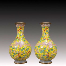 A Pair of Exquisite Painted Enamel Bats and Gourd Pattern Vases