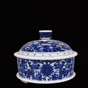 An Exquisite Blue and White Hollow Lotus Pattern Censer