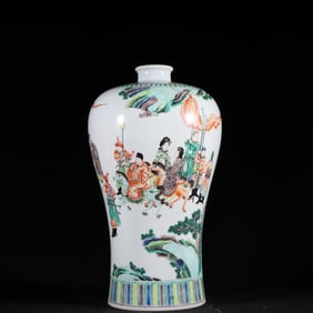 A Rare Wucai Character and Story Pattern Vase