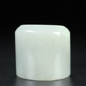 A Rare White Jade Ring