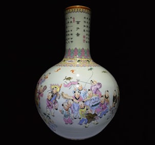 A Huge Famille-Rose Painted Gold Character and Story Pattern Vase,With Poem