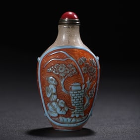 An Exquisite Glass Character and Story Pattern Snuff Bottle