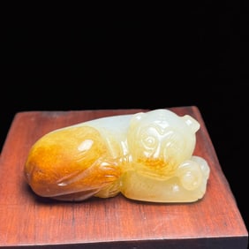 An Exquisite White Jade Tiger Hand Piece