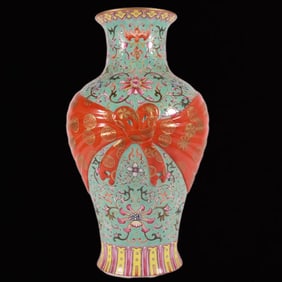 A Rare Green Ground Famille-Rose Painted Gold Lotus Pattern Vase