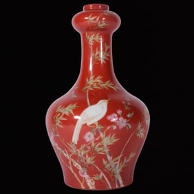 An Exquisite Coral Red Glazed Famille-Rose Flower and Bird Pattern Vase