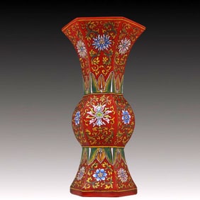 A Precious Glass Red Glazed Lotus Pattern Vase
