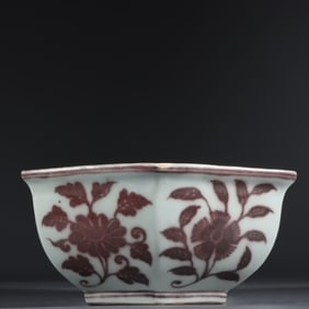 An Exquisite Underglaze-Red Flower Pattern Flowerpot