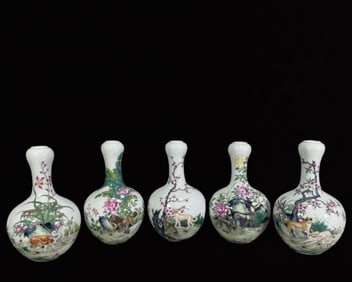 A Set of Exquisite Famille-Rose Flower and Animal Pattern Vases,With Poem