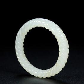 An Archaic Gaogu yu Hoop