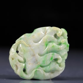 An Exquisite Jadeite Ganoderma lucidum Pattern Pendant