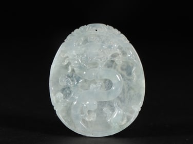 A Fine Jadeite lilong Pendant