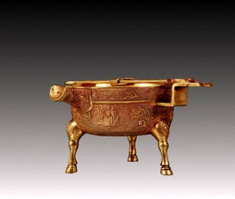 A Fine Gilt Bronze Flower and Bird Pattern Tripod Cup