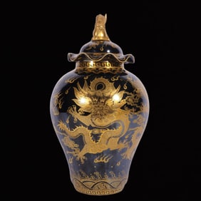 An Exquisite Ji Blue Glazed Painted Gold Dragon Pattern Tea Caddy