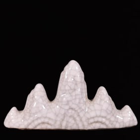 An Exquisite Blue and White Auspicious Cloud and Dragon Pattern Washer