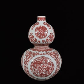 An Exquisite Underglaze-Red Dragon Pattern Gourd-Shaped Vase