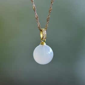 An Exquisite Sterling Silver-Gold Plated Inlaid Agate Pendant,Inlaid Diamond
