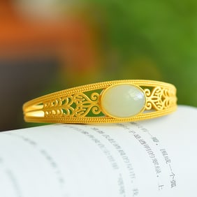 An Exquisite Sterling Silver-Gold Plated Inlaid White Jade Bracelet