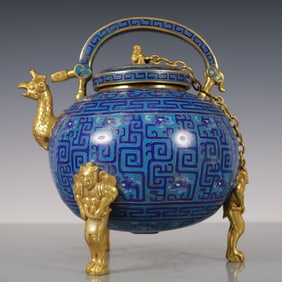 An Exquisite Cloisonne Gilt Bronze Lotus Pattern Tripod Ewer