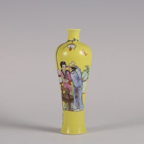 An Exquisite Famille-Rose Character and Story Pattern Vase