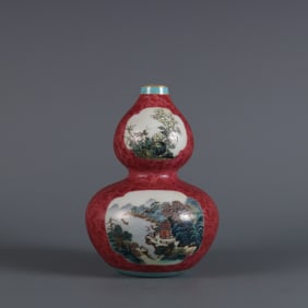 An Exquisite Famille-Rose Ruby Red-Glazed Flower Pattern Landscape Pattern Gourd-Shaped Vase